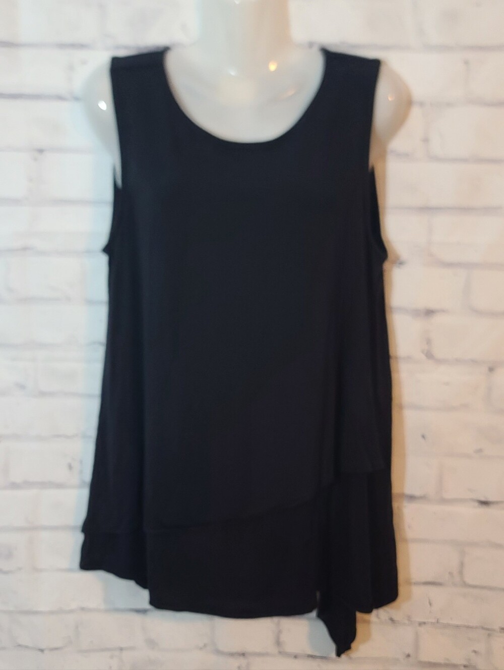 Elie Tahari Women's Black Solid Layered Sleeveless Round Neck Tank Top L Regular